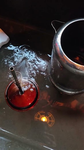 Using Mr. Clean Magic Eraser vs Scouring Pad on a Burnt Coffee Percolator ☕🧽