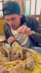 Trying traditional Jordanian food for the first time: Mansaf! Difficult to eat, pretty damn tasty… 😋 #mansaf #jordan #amman #foodlover #foodgasm | Traveltomtom