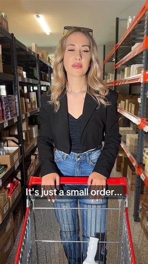 Qudo • Korean Cosmetics Wholesale • K-Beauty on Instagram: "💼 Take your store further with Qudo B2B 🇰🇷 Korean skincare wholesale made for Europe 💶 Exclusive retailer deals & benefits 🚚 Fast and reliable European delivery 🤝 Your trusted partner in wholesale beauty #KoreanSkincare #QudoBeauty #BeautyWholesale #WholesaleEurope #B2BBeauty"