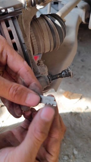 890K views · 4.5K reactions | Bad Brake Caliper Pin Nosie Fixing   Using A Sheving Blade Amazing Hacks  #autorepair #carhacks #follow #fyp #mechanic | Car Tips Tv | Facebook