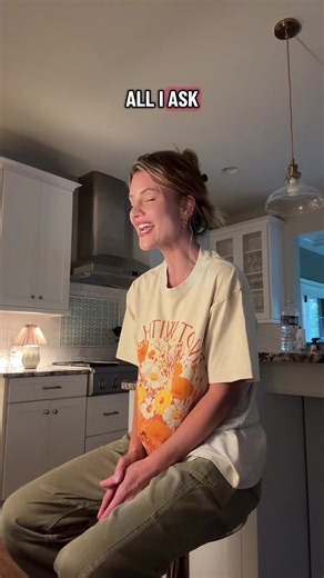 Karaoke Fun in the Kitchen: Let’s Sing Together!