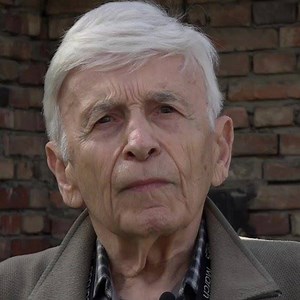 "I don't know how I survived. I'm amazed how I survived." Max Eisen's mother, sister and two brothers died at Auschwitz. Every year he returns to speak to people about what happened. bbc.in/2K4HpCT | BBC News