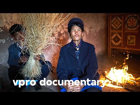 Yi, the Chinese mountain tribe | VPRO Documentary