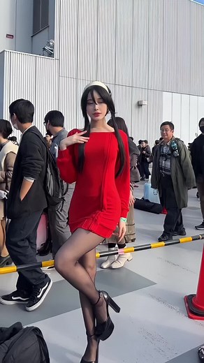 Japanese Cosplayers Showcase Creative Costumes at C103 | Spy x Family