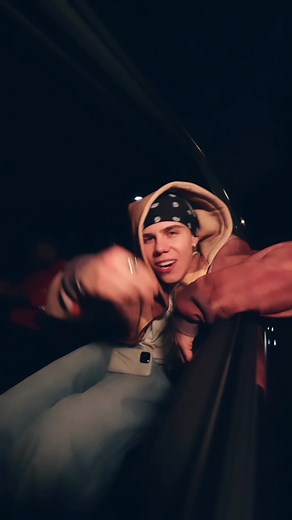 Girls - The Kid Laroi ft. Tate McRae Hit