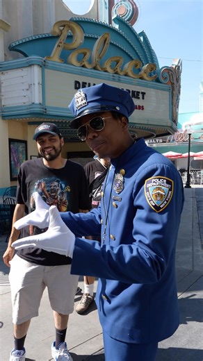 Officer Tune talking to criminals at Universal Studios
