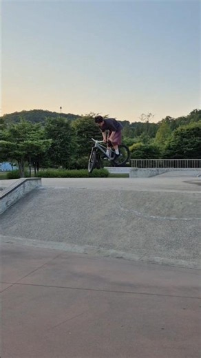 난지 한강공원 더트점프 기차놀이 #더트점프 #dirtjump #streetmtb #26mtb #djbike #mtb #mtbmx #산악자전거