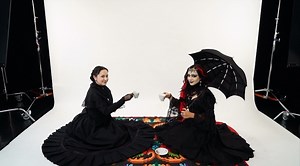 77K views · 3.1K reactions | Victorian Gothic Style:鹿 1800s Mourning vs. Modern Goth By Liisa Ladouceur On YouTube | Gothic to Death | Facebook