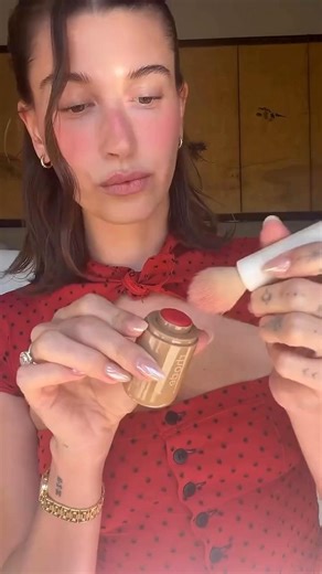 Hailey Bieber's Fresh Spring Makeup Routine Using Rhode Products #haileybieberstyle #shorts