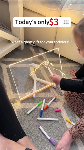 The coolest LED MESSAGE BOARD! Dont shop late for the holidays and get yours before they go out of stock ! #ledmessageboard #neonmessageboard #christmasgifts #christmasgiftideas #acrylicmessageboard #glowmarkers #glowingmarkerboard #kidsgifts #secretsantagift #officegift #officemarkerboard #CapCut