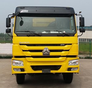 [Hot Item] Sinotruk HOWO Right Hand Drive Heavy Duty Tractor Truck