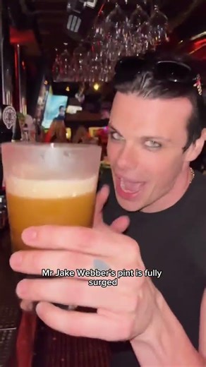 ‪@yungblud‬ 67 of them pls ‪@Jakewebber9‬ #yungblud #yungbludarmy #blackheartsclub #jakewebber