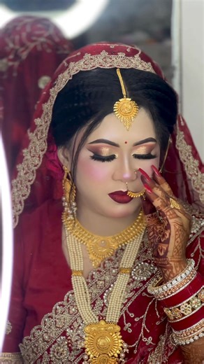 43K views · 1.1K reactions | Signature look by Ratna | World Class | Facebook