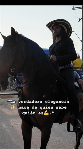 “✨Elegancia que impone 🖤🐴 / ”“Elegance that commands 🖤🐴”