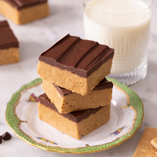 401K views · 7.8K reactions | These rich, creamy and delicious Peanut Butter Bars topped with a thick layer of chocolate are beyond delicious! | Preppy Kitchen | Facebook