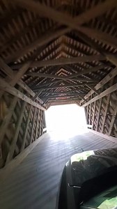 A beautiful covered bridge in Pennsylvania. Location info: https://thenatureseeker.com/covered-bridges-in-pennsylvania/ | The Nature Seeker