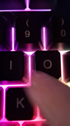 my new RGB EVO CORE keyboard #helpmemakethismakesense