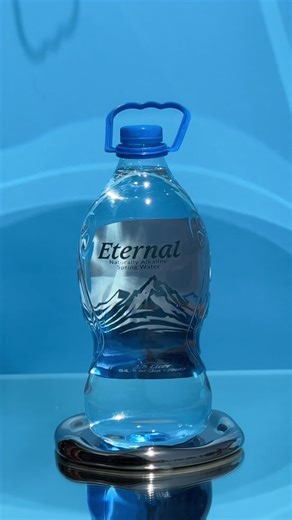 Our 2.5L, our best-selling size, is the perfect addition to that hydrated lifestyle. #DrinkEternal #EternalWater
