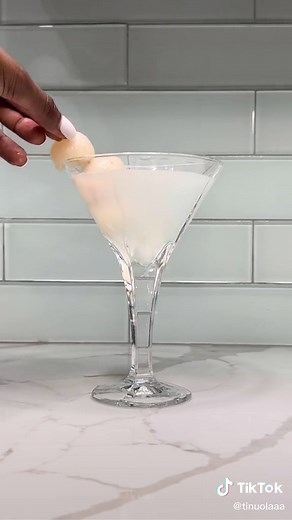 Delicious Lychee Martini Cocktail Recipe