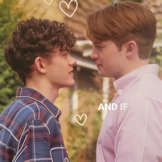 Heartstopper: Nick Nelson and Charlie Spring Moments