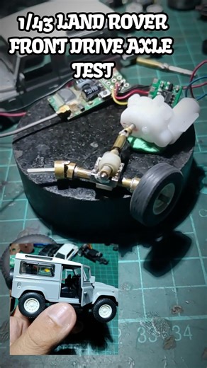 1/43 Land Rover Front Drive Axle Test