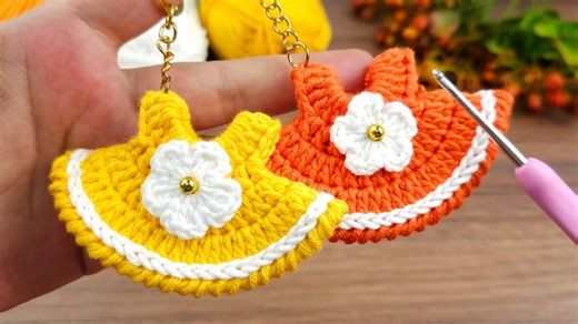 Perfect💫🌟 I made a crochet mini-doll dress key chain. I immediately received 200 orders. this is great | Desing Crochet