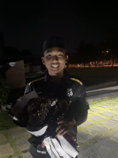 Affordable Navy Base Flower Bouquets