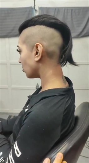 Undercut Shave 🔥#undercut #undercuthairstyle #shortnape #nape #haircut #napecut #shorthair #shorthairstyles #shavedneck #buzzed #behindthechair #undercutgirls #undercuthairstyle #napeundercut #foryou #foryoupage #fyp