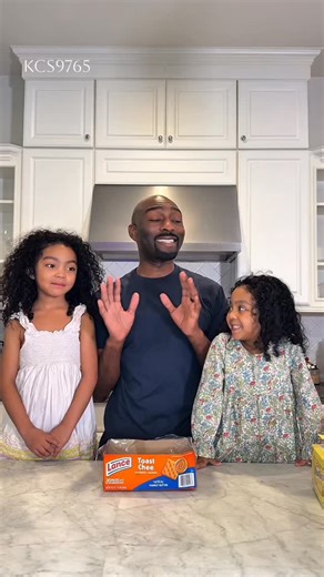 Kieran Roberts | Diary of a Married Man ✍🏾 on Instagram: "#ad I didn’t know @temu had so many great snacks! Check them out ! So many to choose from and healthy ones too 🙏🏾 Love doing thix snack haul with my girls 🥰 what is your favorite snack??? code: kcs9765 kol_instagram: https://app.temu.com/k/p1ohs3l87z0 https://app.temu.com/k/p1ohs3l87z0 New app users only. T&Cs apply @shoptemu #temu #temuhaul #temureview #temufavorites"