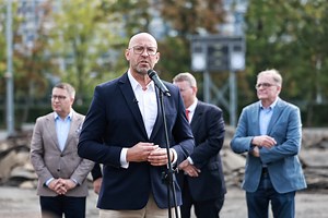 Październik, może listopad, na pewno do końca roku. Kiedy pieniądze na remont hali Arena?