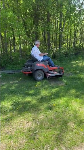 Husqvarna 7000 Series Zero-Turn Mower