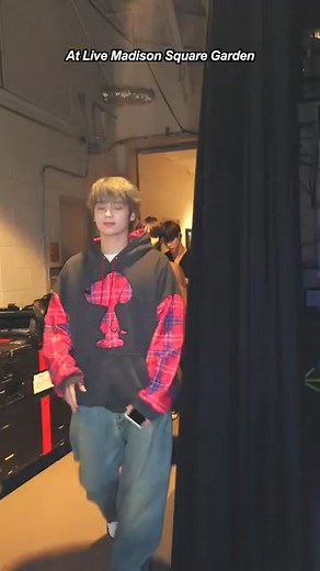 [🎥] 240605 | @TXT_bighit "The moments we've been together🌟 At Live Madison Square Garden 🗽" #TOMORROW_X_TOGETHER #TXT #ACT_PROMISE #TXT_TOUR_ACTPROMISE #TXT_IN_NEWYORK | Beomgyunology