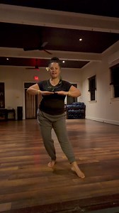 ✨ Let’s Learn Hela! ✨ The hela step is one of the first basic hula steps you’ll learn. It may look simple, but it builds rhythm, balance, and foundation for everything else. 🌺 Left, right, point your toe 🌺 Keep your posture strong 🌺 Let your hands tell the story Whether you’re new to hula or brushing up on your basics, keep practicing your hela! The beauty is in the details. 💃🏽 📍 Join us in person Fridays in Makawao 💻 Or subscribe to our Online Hula Class anytime #HulaBasics #LearnHula #H