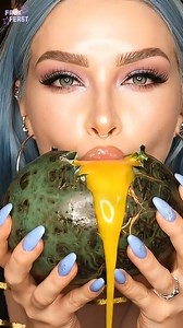 I just cracked open the Jurassic snack 🥚✨ Dinosaur eggs that shatter, crunch, and melt with prehistoric sweetness inside. Would you hatch one… or eat it first? #dinosaureggs #fantasyasmr #asmreating #oddlysatisfying #ancientsnack | Faux Feast