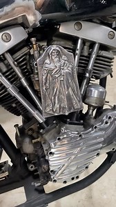 We used to sand cast almost every day, now we rarely start the furnace except for custom pieces. But all these parts were handmade and poured at the shop. We did hundreds or thousands of pours, all aluminum, all in sand. Some of these pieces were production, a lot of them got re melted. There’s tons of one off pieces I will make more videos on. These are some of my favorites, thanks. . If you’d like to buy parts, service, get in contact….our website is at the top of our page. . . . #panhead #cho