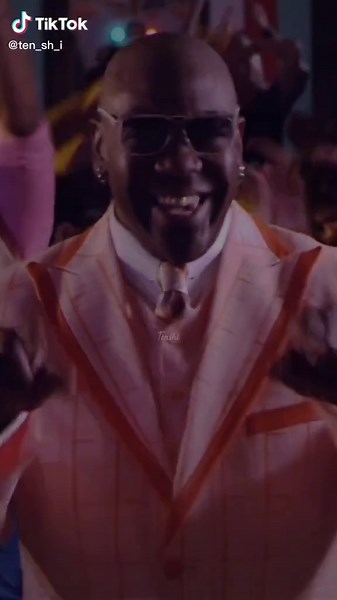 Macklemore & Ryan Lewis - Thrift Shop Lyrics