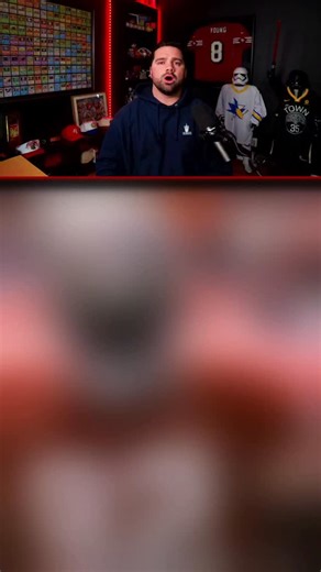 Only one player in NFL history has had two 90 scrimmage yard touchdowns in the same game. —— #NFL #Football #49ers #Niners #FTTB | Dylanisadragon