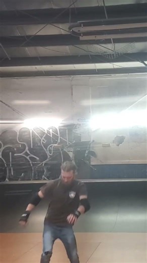 BS Axle Stall, BS Feeble Stall and Rock to Fakie. #skateboarding #skate #skatershorts