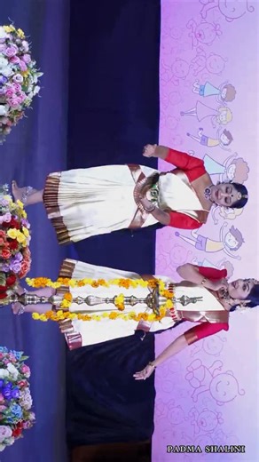 Padma_Shalini_ on Instagram: "🤍 💃 @kalakshetragayathri #dance #instareels #instagram #traditional #dancereels #instastory #classical #"