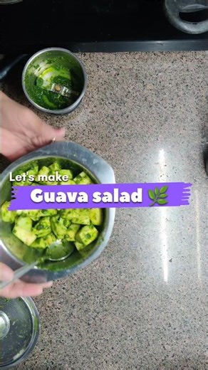 Sweet & Spicy Guava Salsa | Tangy Guava Salad Recipe 🌶️🍈 #easyrecipe #winterspecial #guavachutney