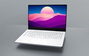 【D2D/中英/4K】华硕ROG幻15评测–王者@白鲸字幕组