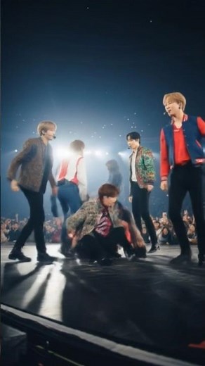 BTS fall down on stage.😂😂#bts #btsarmy #btsfunnymoments #btsfunnyvideos #DreamScreenAI