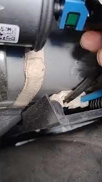 Fuel filter replacement on Jeep Renegade 1.8 AT