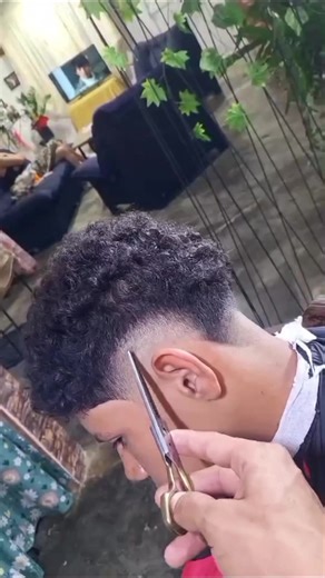 Mastering the Mohi Taper Fade Haircut