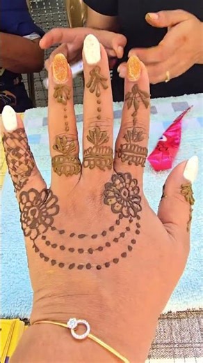 Mehandi by a designer for the first time #mehandi #specialday #mehandiart #vibecheck
