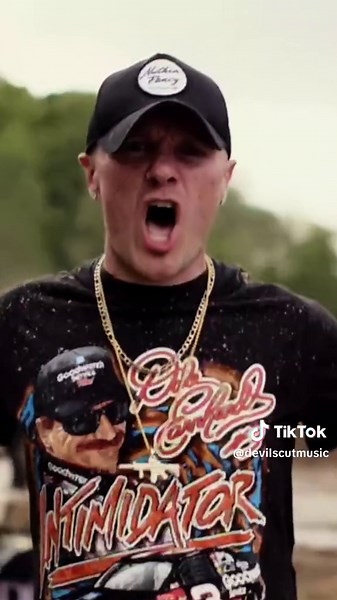 Great music to bag a deer 😈 #CapCut #foryourpage #fyp #guitartok #singertok #bandtok #hardy #aftershockfestival #octane #louderthanlife #countrymusic #kentucky #nashville #tour #newmusic #hardrock #trucks #fourwheelers #motorcycle #ffdp #linkinpark #breakingbenjamin #countrylife #inthestudio #jellyroll #deadmanwalking #nickelback #airsoft