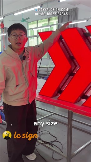 @thisgensucks What business do you do for the advertising light box like this?😉💬 #lightbox #ledlightboxes #businessigns #businesstipsforyou #businessproposal #smallsbusiness #slimlightbox #factory #factorylife #lcsign #fyp #foryou #funny #car #us #tony #chicago#usa #us #reels #goodvibe