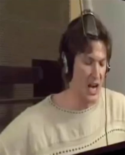 🎟 Matt (Disneyland CM) | The face of the character of Gaston in Beauty and the Beast (1991) was inspired by a number of sources. The main inspiration came from Brom... | Instagram