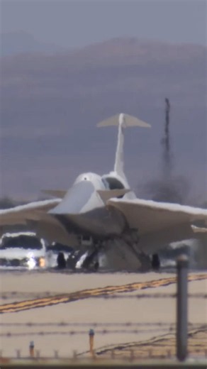 This plane breaks the sound barrier... without the BOOM 😳