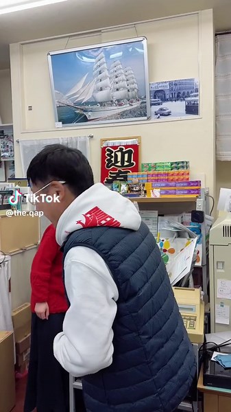 Best Film Lab in Osaka: Personalized CD Covers & Quick Development